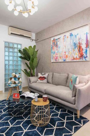 Departamento | Escritorio, cortinas blackout, wifi gratis y ropa de cama
