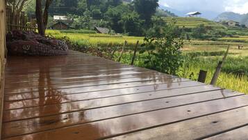 Bàn, truy cập Internet không dây miễn phí