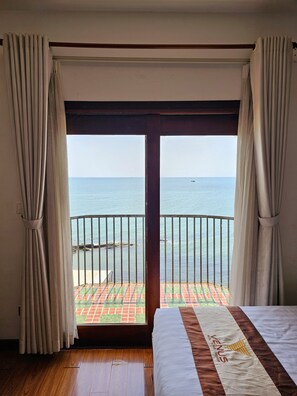 Deluxe tweepersoonskamer, uitzicht op zee | Terras