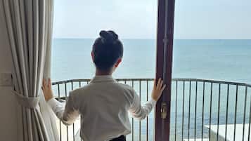 Deluxe Double Room, Sea View | Beach/ocean view
