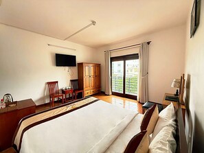 Superior Double Room, City View | Minibar, in-room safe, desk, soundproofing - Venus Hotel Phu Quoc (Phu Quoc)