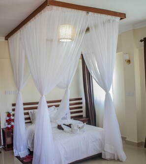 Standard Single Room | Premium bedding, down comforters, desk, blackout drapes