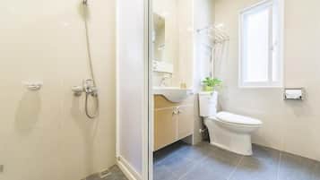 Comfort Quadruple Room, 2 Queen Beds, Non Smoking | Bathroom | Shower, free toiletries, hair dryer, slippers