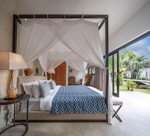 Villa Iluh, 6 Bedrooms, Private Pool | In-room safe, individually decorated, individually furnished, desk