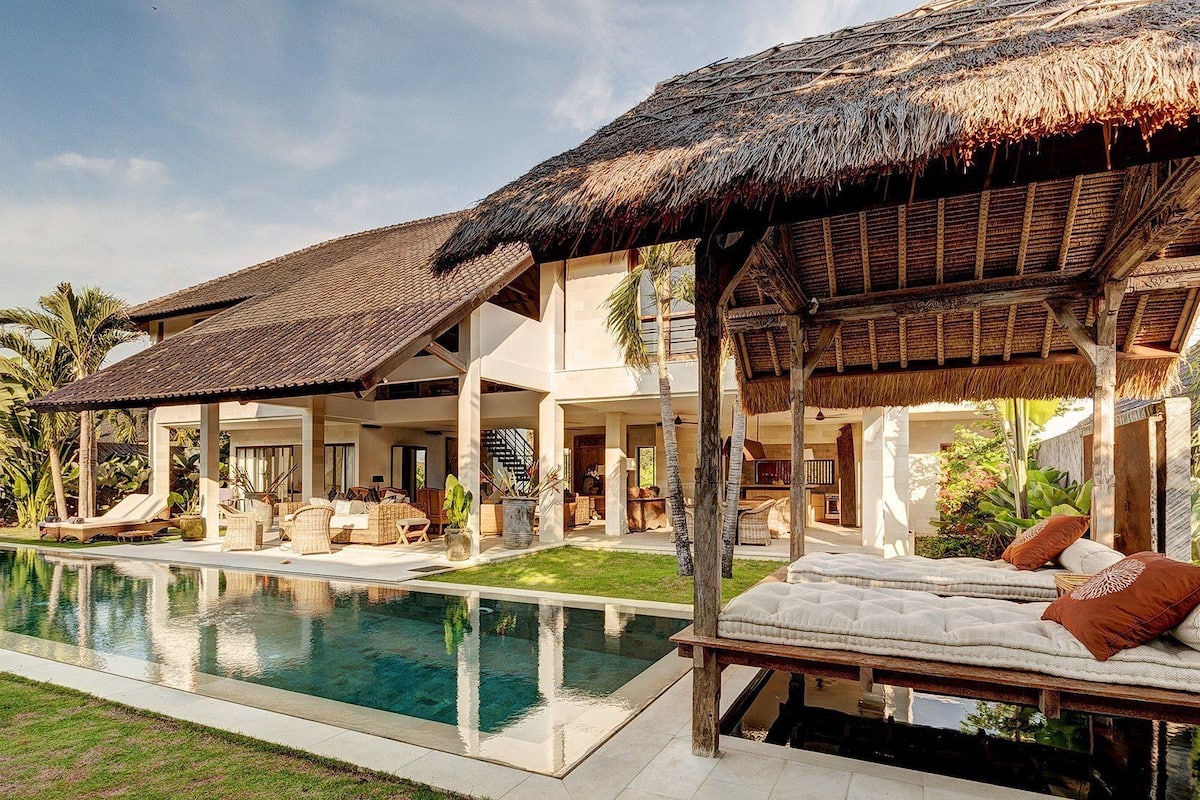 Vila, 5 quartos, piscina particular (Kadek) | Terraço/pátio