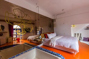Down comforters, individually furnished, blackout drapes, soundproofing - Mar Dei Amor Villa B&B (Hengchun)
