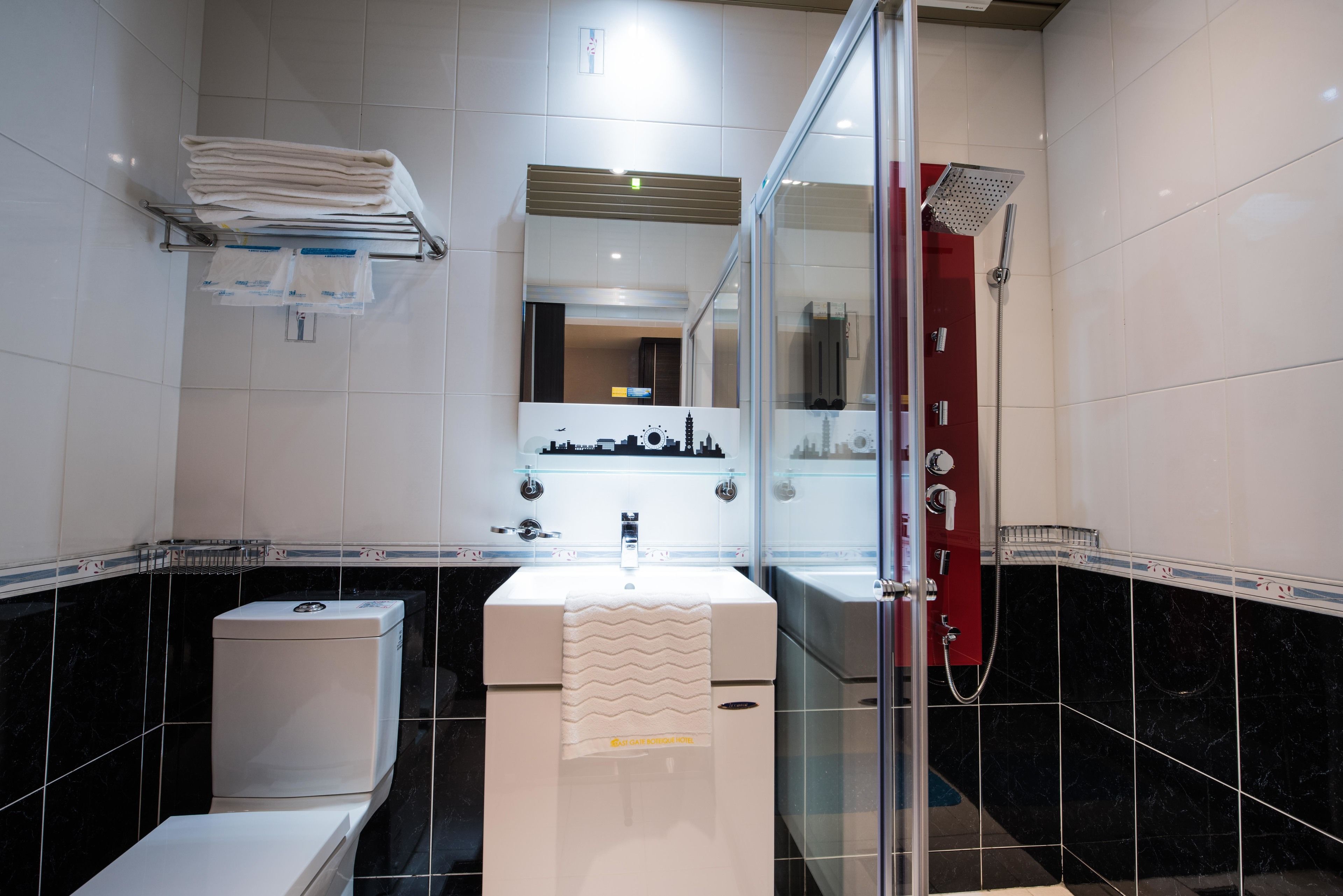 deluxe double room, city view | room amenity