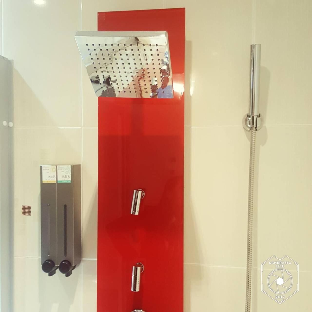 shower, free toiletries, hair dryer, slippers