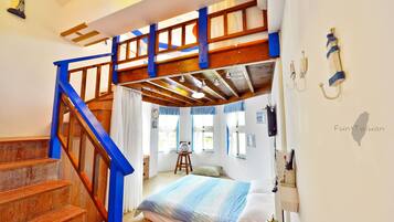 Family Room | Individually decorated, individually furnished, desk, blackout drapes