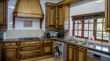 Apartment | Private kitchen | Fridge, microwave, oven, stovetop