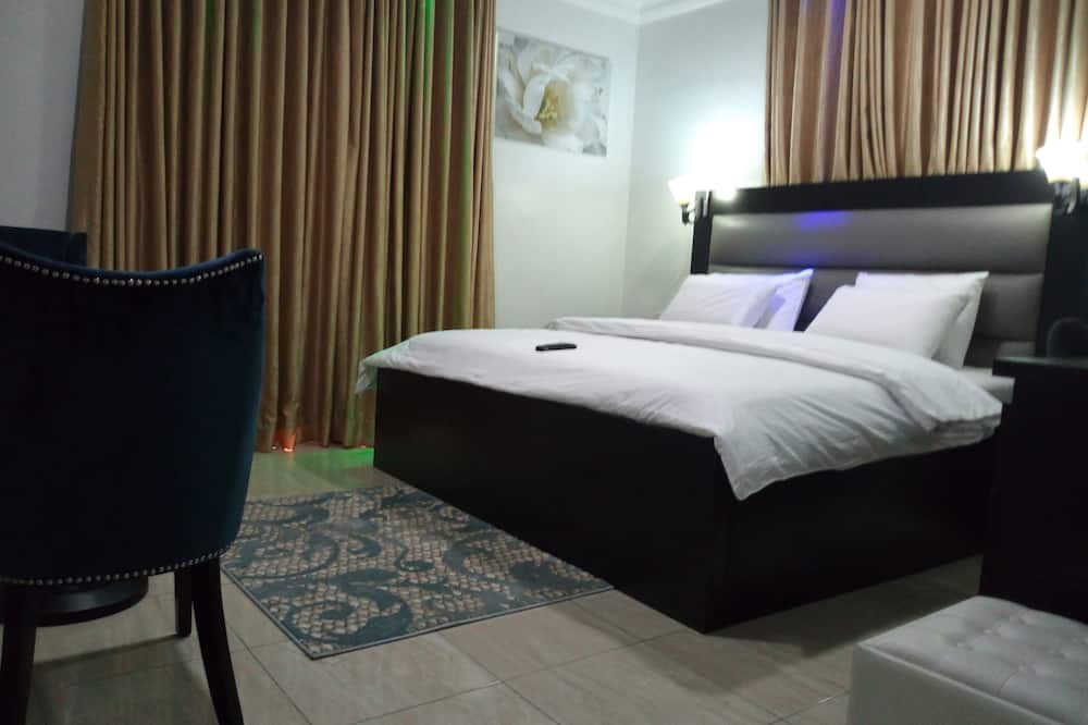 Somerset Suites