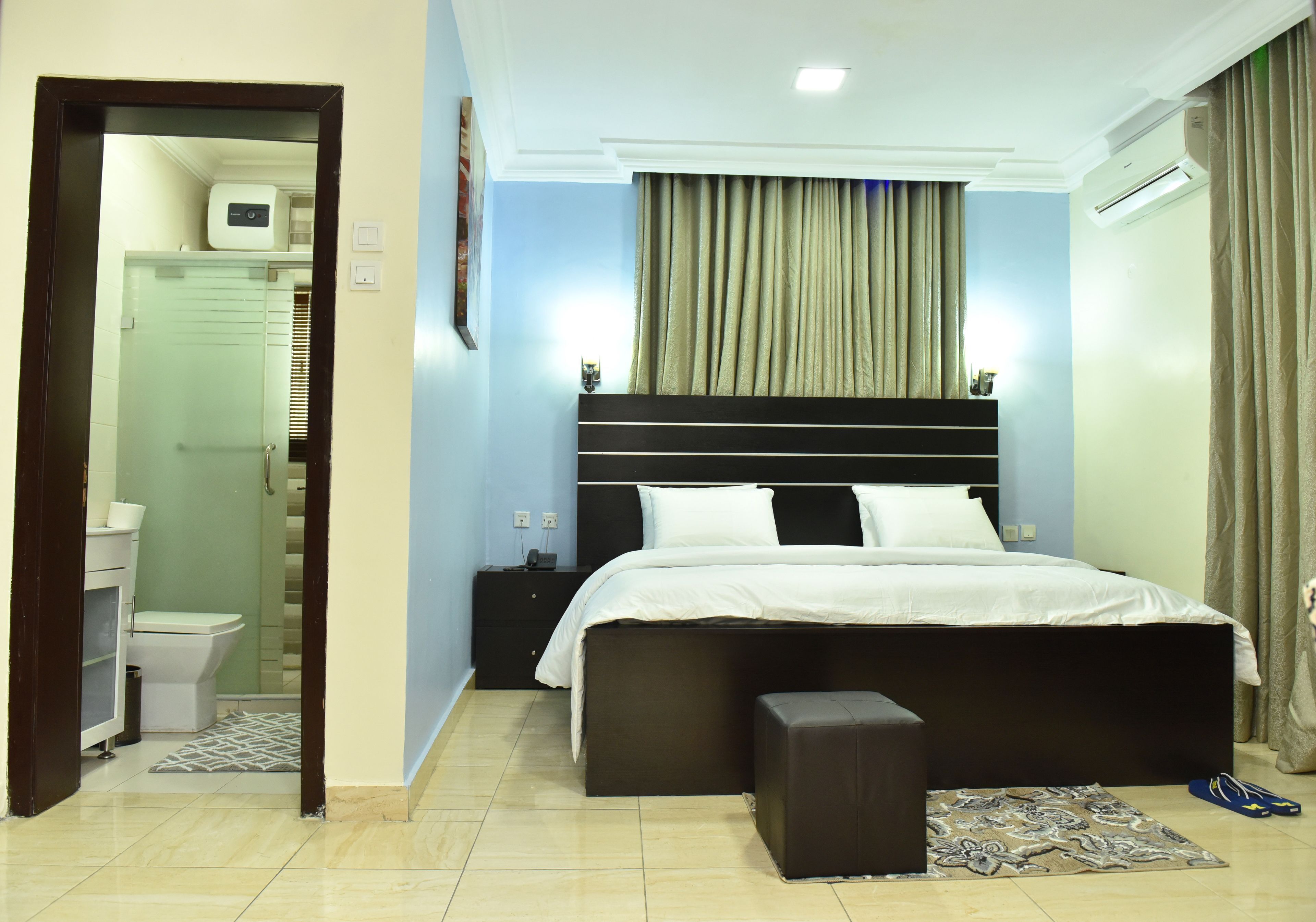 Desk, laptop workspace, blackout drapes, free WiFi