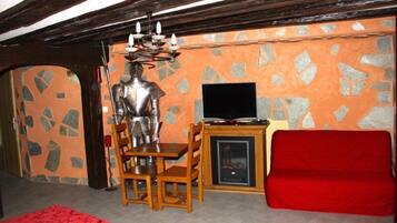 Tweepersoonskamer (Medieval) | Kamervoorziening