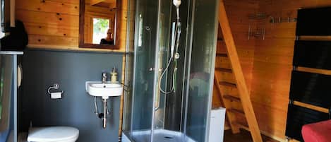 Shower, towels