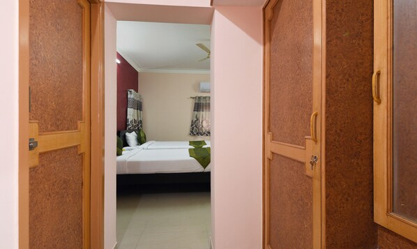 Phòng Deluxe | Bàn, bàn ủi/dụng cụ ủi quần áo, giường gấp/giường phụ (phụ phí)