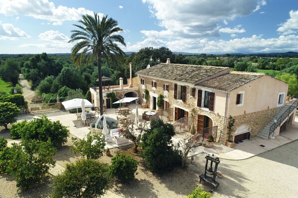 Aerial view - Agroturismo Fincahotel Son Pou AG/322 (Felanitx)