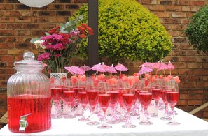 Food and drink - Oppiplot Guest House (Kempton Park)