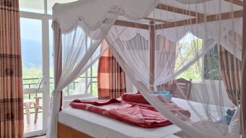 Luxury Room, Balcony | Memory foam beds, in-room safe, blackout drapes, soundproofing