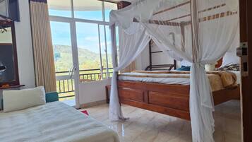 ํธ๋ฆฌํ๋ฃธ, ๋ฐ์ฝ๋ | ๋ฉ๋ชจ๋ฆฌํผ ์นจ๋, ๊ฐ์ค ๋ด ๊ธ๊ณ , ์๋ง ์ปคํผ, ๋ฐฉ์ ์ค๋น