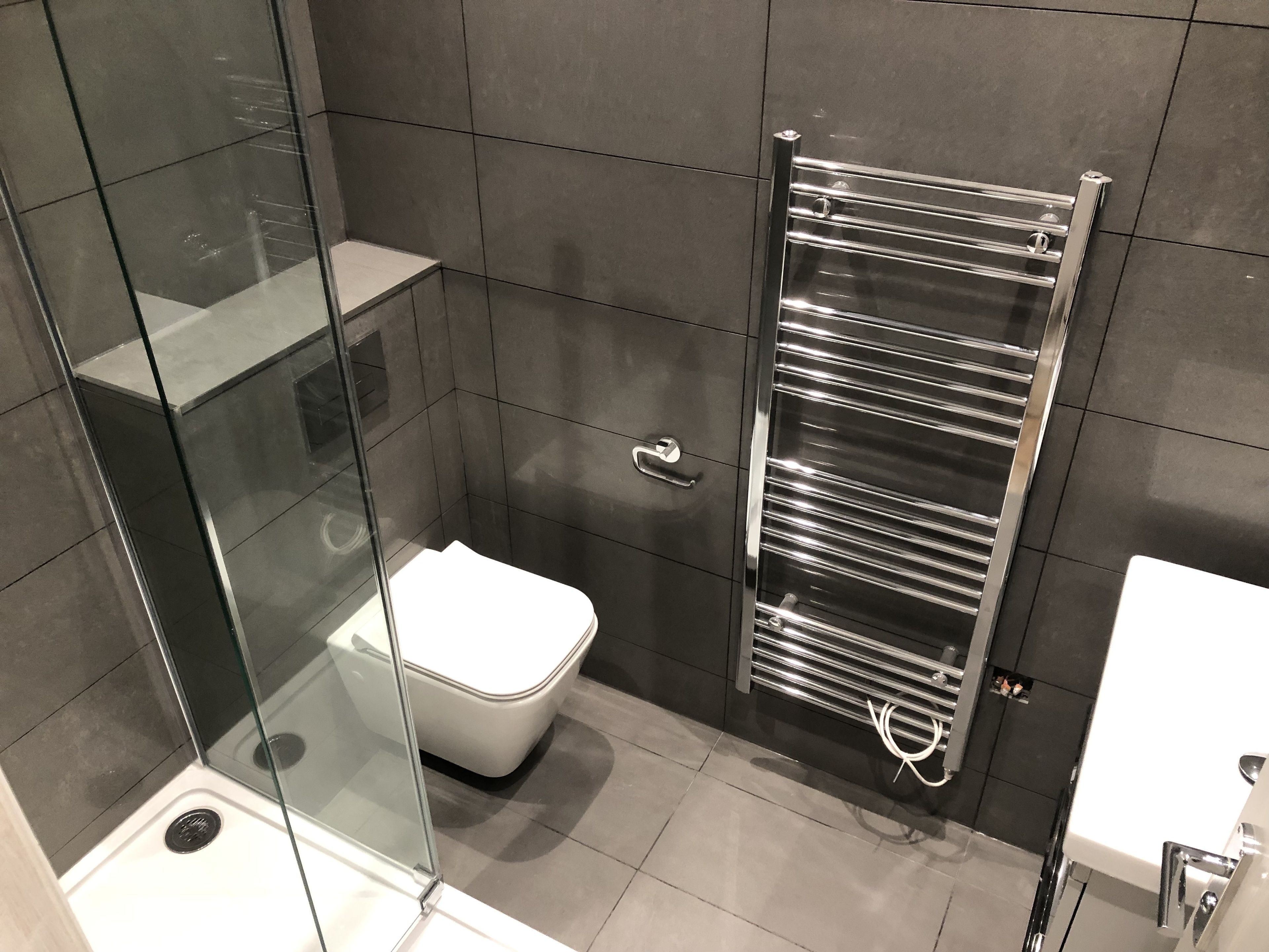 Shower, towels