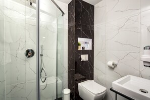 Free toiletries, hair dryer, heated floors, towels - Willa Pieńkowskich (Gdynia)