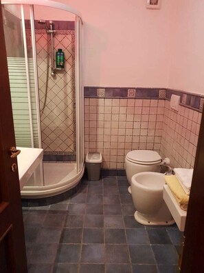 Bathroom - Villa Paradiso (Rome)