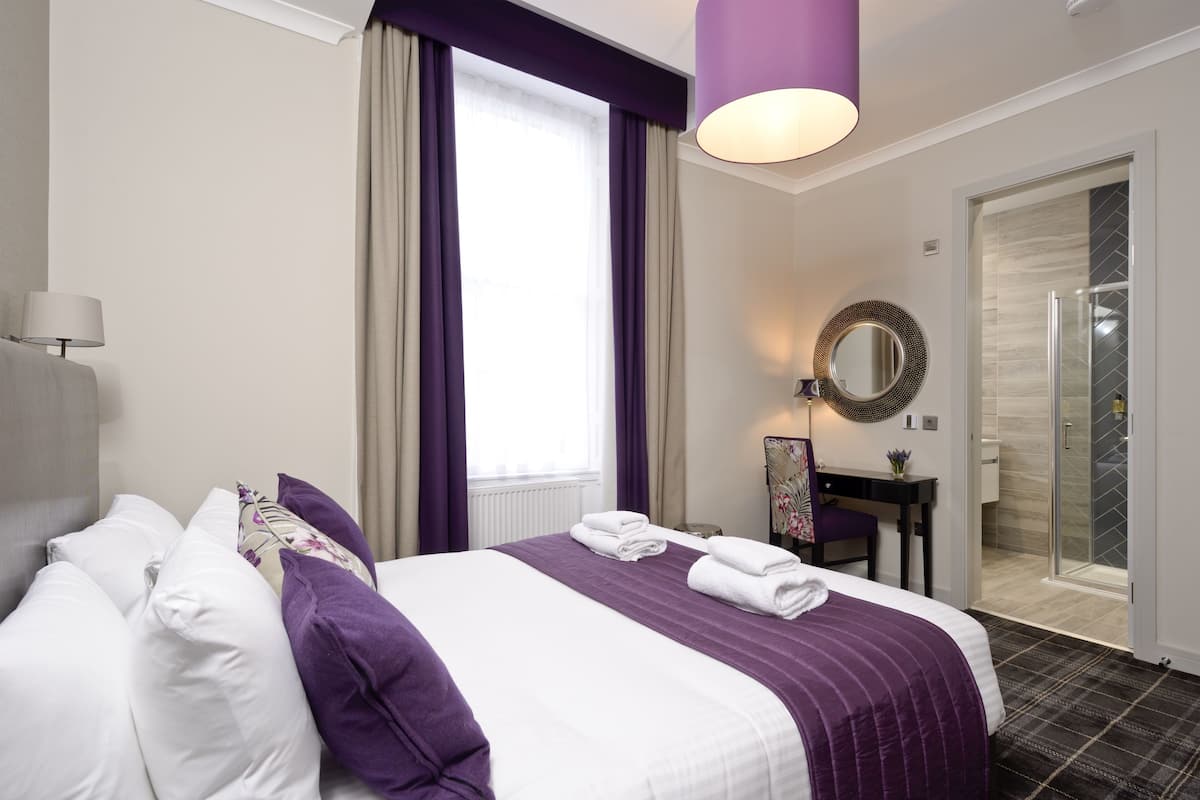 Classic Apartment, 2 Bedrooms, Non Smoking | Cadar kapas Mesir, peralatan tempat tidur premium 