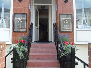 Fachada de la propiedad