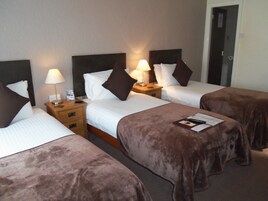 In-room safe, individually decorated, individually furnished, desk