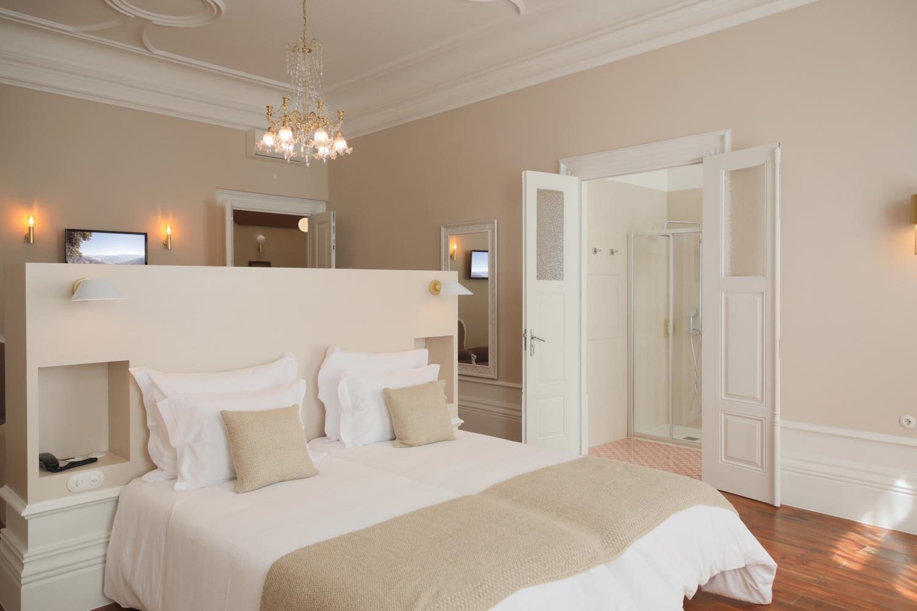 in-room safe, individually decorated, soundproofing, free wifi