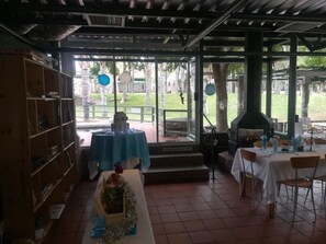 每日供應即叫即煮早餐 (費用另計)