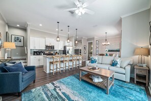 Unclassified image, 2 of 49, button