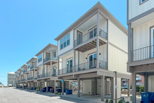 Unclassified image, 1 of 49, button