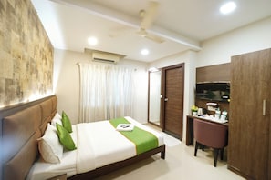 Habitación doble Deluxe, 1 cama matrimonial | Wifi gratis 