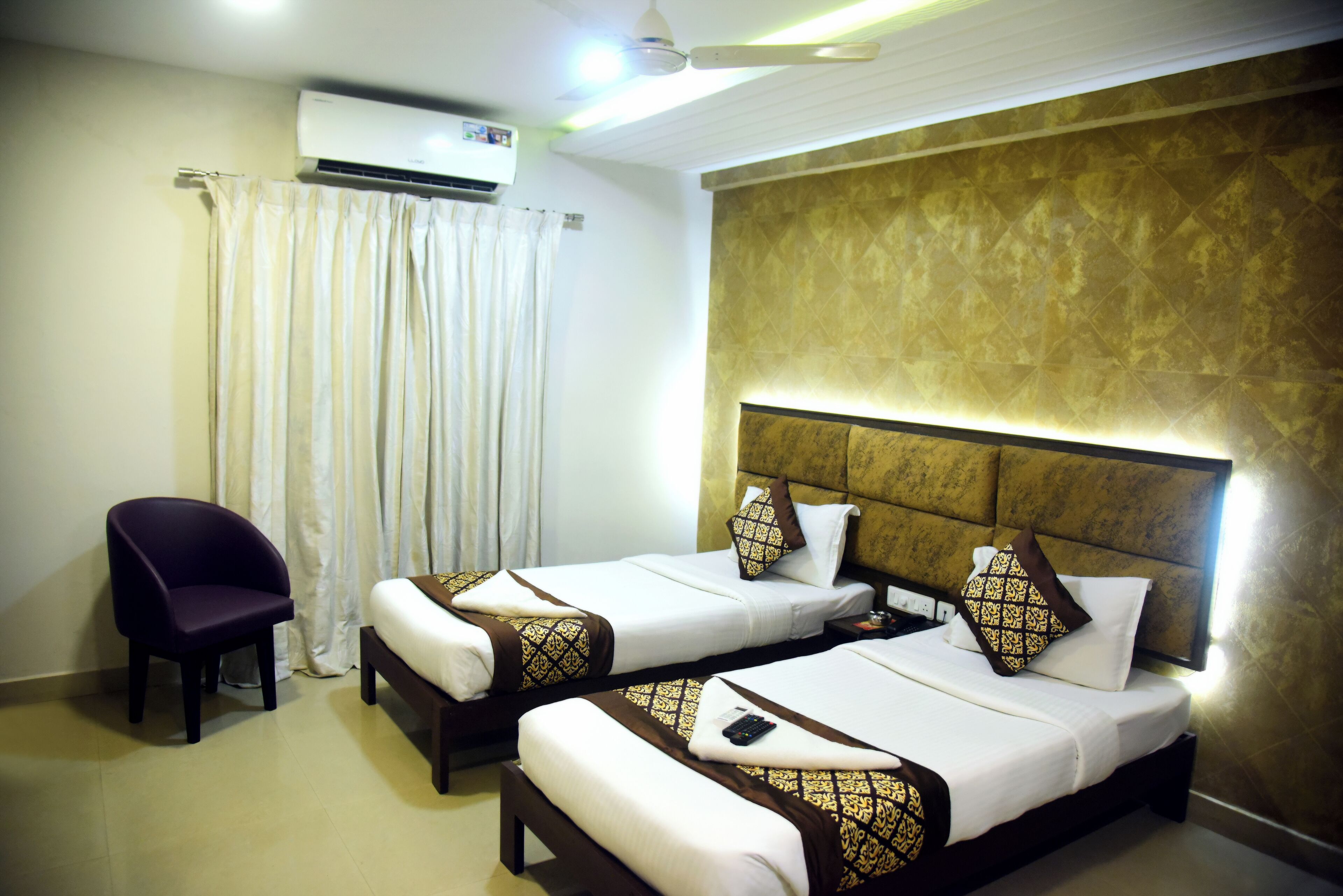 Photo - Pine Tree Signature