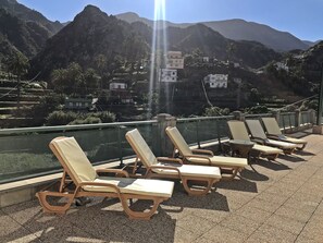Sun deck