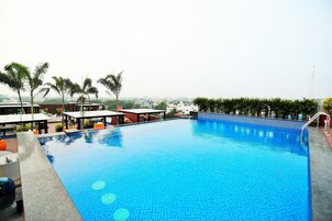 Rooftop pool
