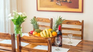 Family Apartment, 2 Bedrooms | In-room dining
