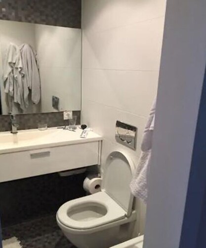 House for 2 Adults 2018