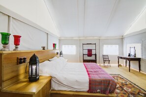 1 bedroom, Egyptian cotton sheets, premium bedding, memory-foam beds - The Kafila Desert Camp (Jaisalmer)