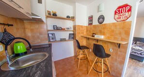 Appartement Ville (Studio) | Salle à manger
