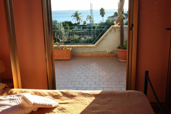 舒適公寓, 2 間臥室, 露台 (Etna) | 免費搖籃/嬰兒床、免費無線上網、床單