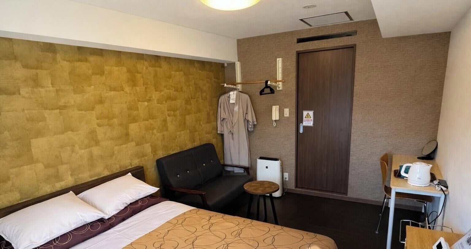 Basic Double Room, Non Smoking | Soundproofing, free WiFi, bed sheets