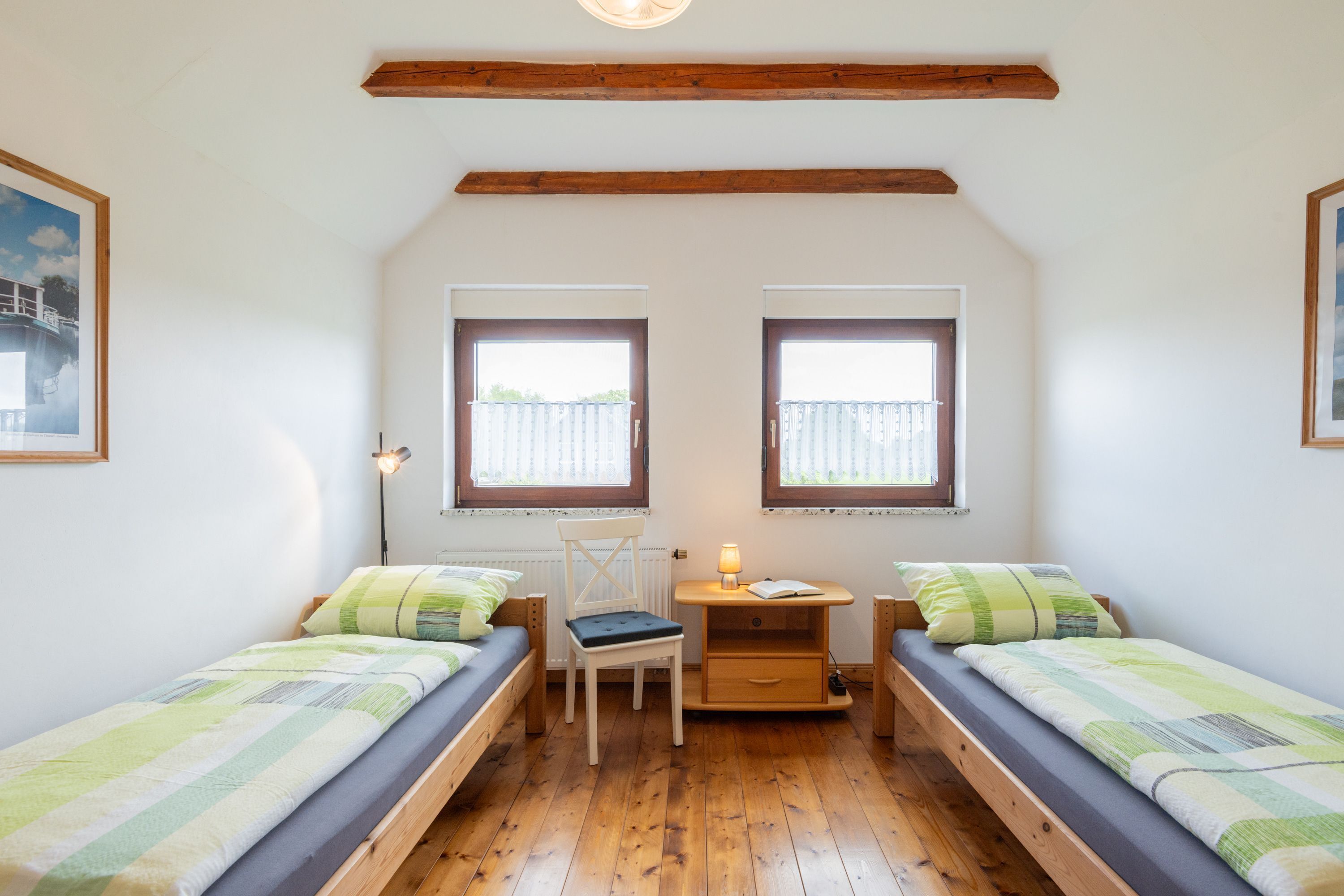 3 slaapkamers, een strijkplank/strijkijzer, reisbedje, wifi