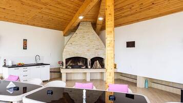 BBQ/picnic area