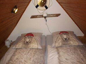 1 bedroom, WiFi, bed sheets