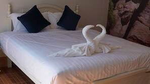 Family House | 4 bedrooms, minibar, in-room safe, desk - T.K Natural Pool Villa (Krabi)