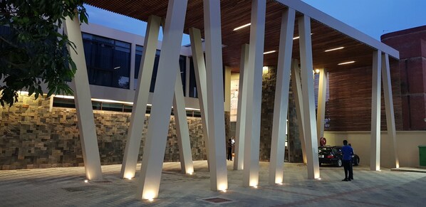 Exterior detail - Le Elementos Boutique Hotel (Lusaka)