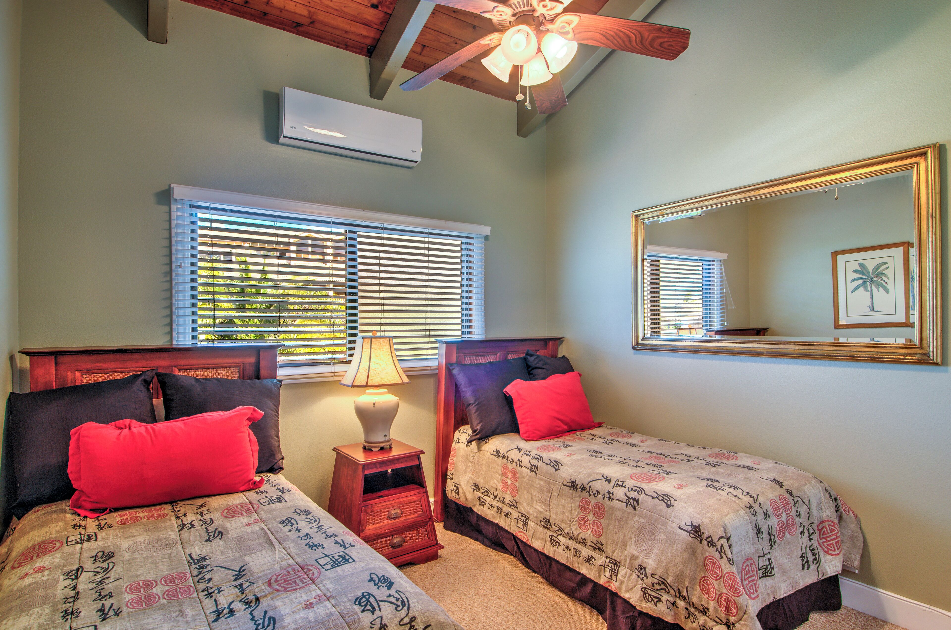 5 bedrooms, iron/ironing board, free WiFi, bed sheets