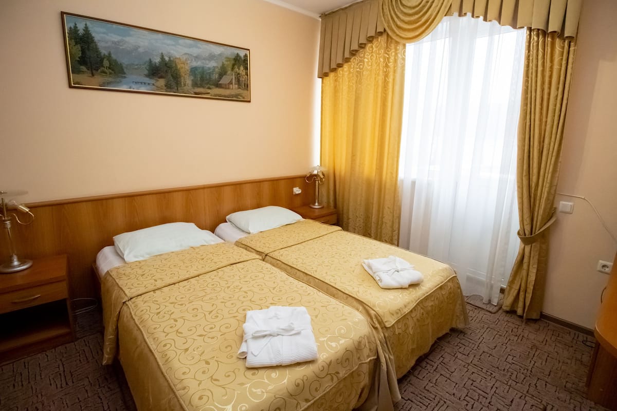 Hypo-allergenic bedding, in-room safe, blackout curtains, soundproofing
